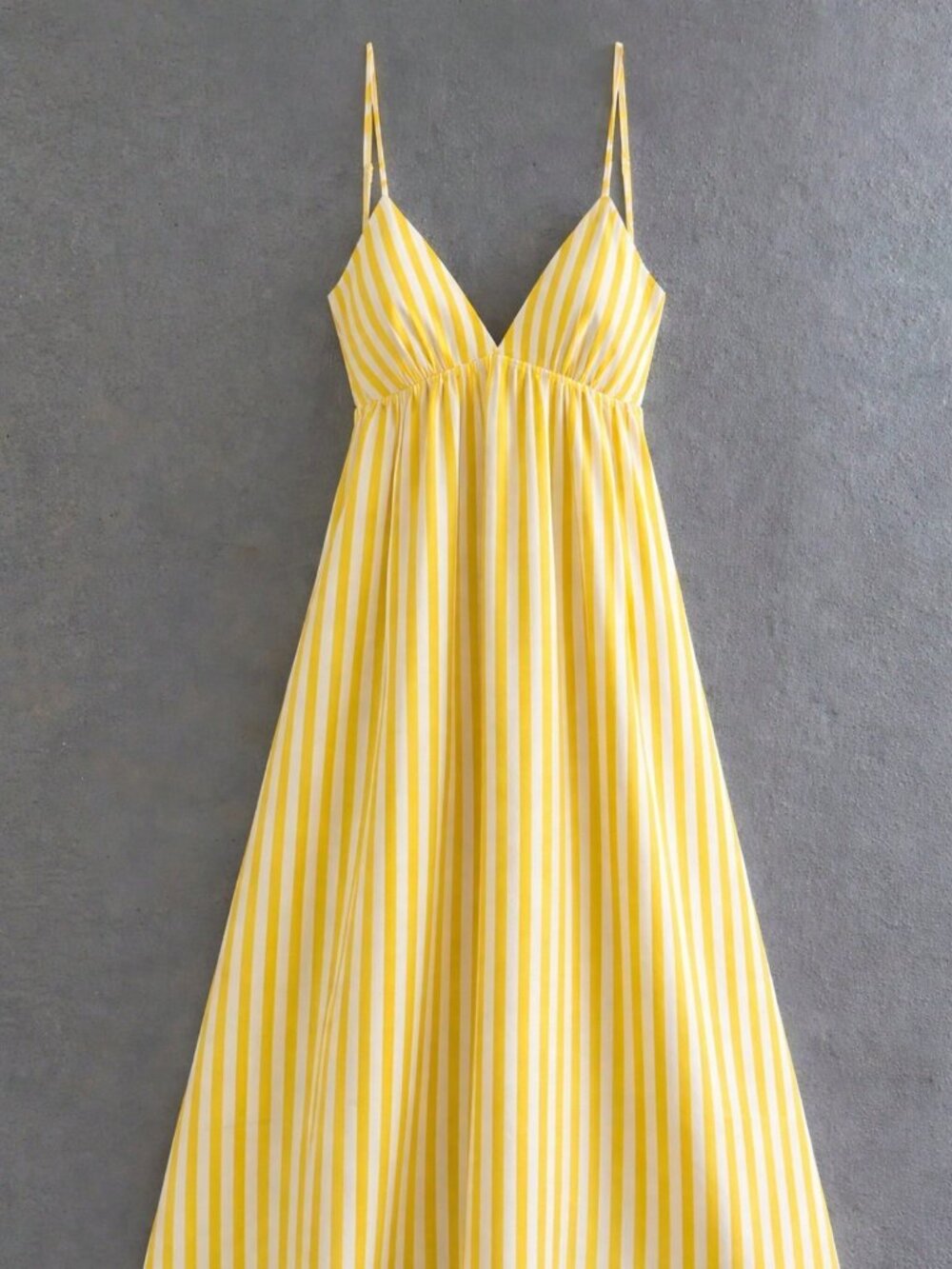Pale Yellow Casual Women's Striped Backless Spaghetti Strap Dress - Picture 3 of 4